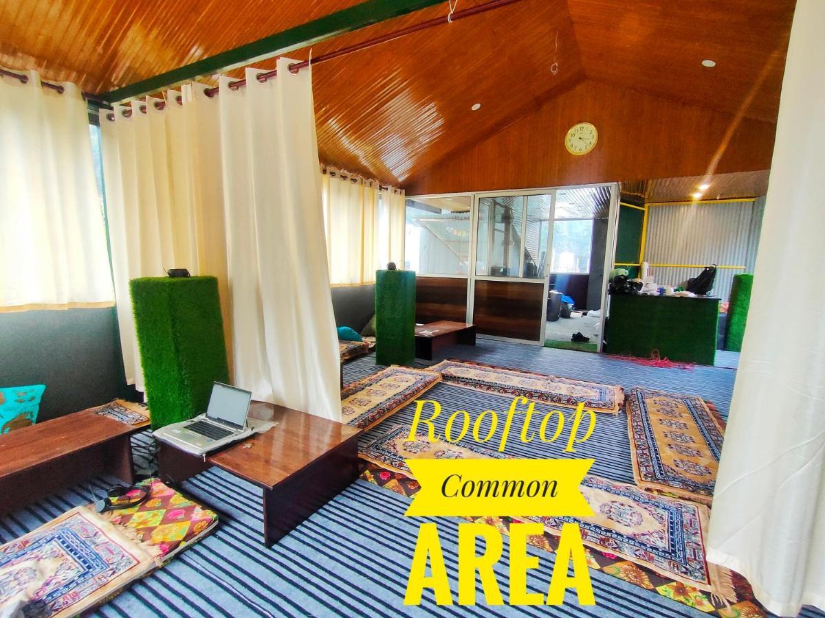 I Love Kasol Hostel & Rooftop Cafe المظهر الخارجي الصورة